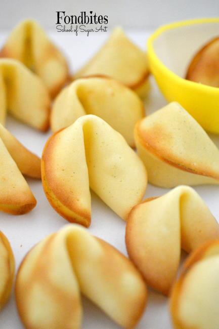 Bake Along #106 – Fortune Cookies
